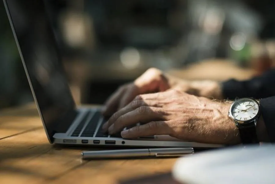 El teletrabajo dispara un 193% los gastos de empleados en Internet y Teléfono