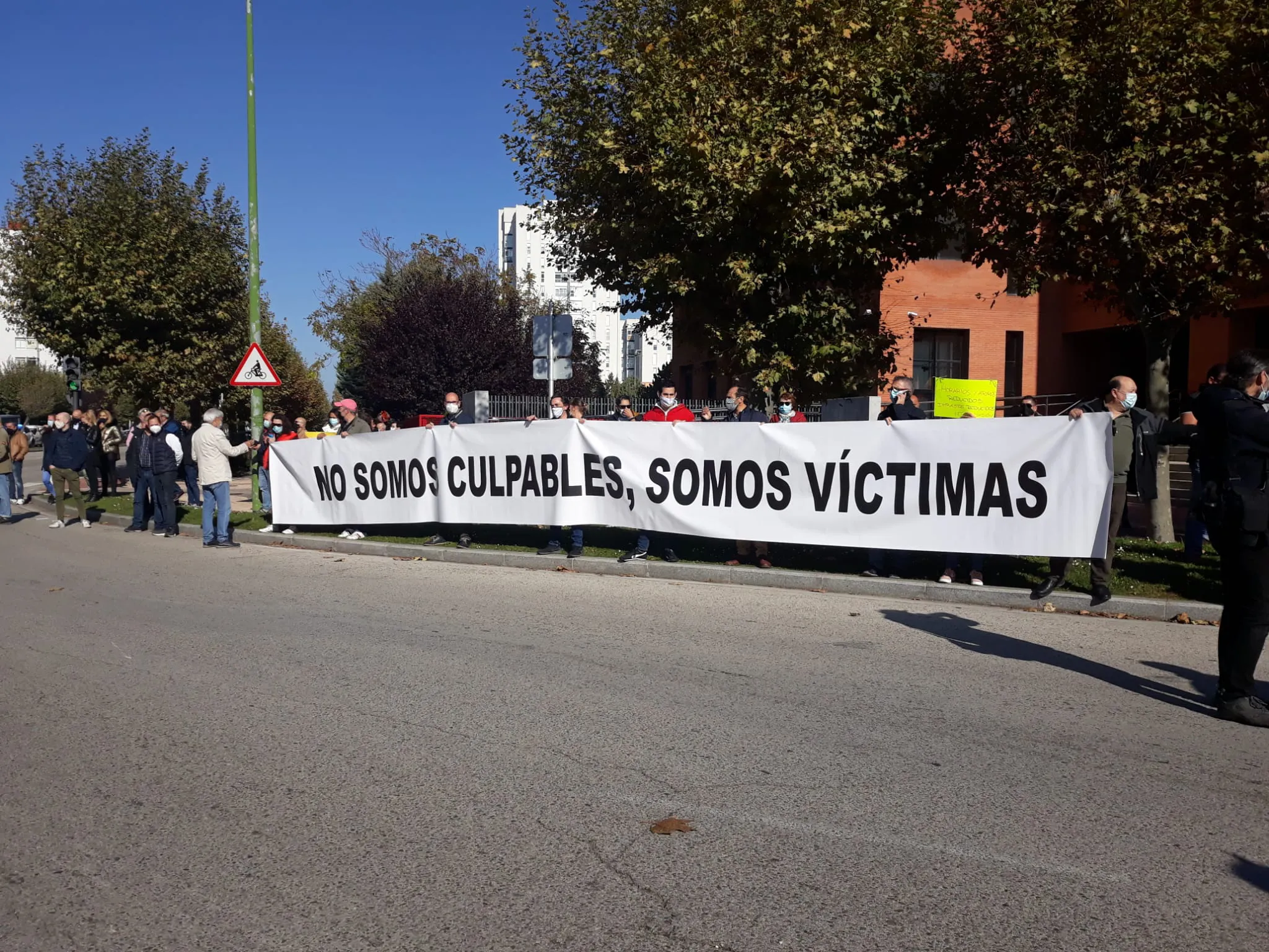COVID-19 Burgos: La Hostelería tapona la ciudad en la manifestación contra las medidas asfixiantes frente a la Delegación