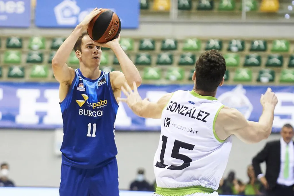 Baloncesto Burgos: El Hereda San Pablo Burgos da la cara en un partido que no debería haberse jugado (78-99)