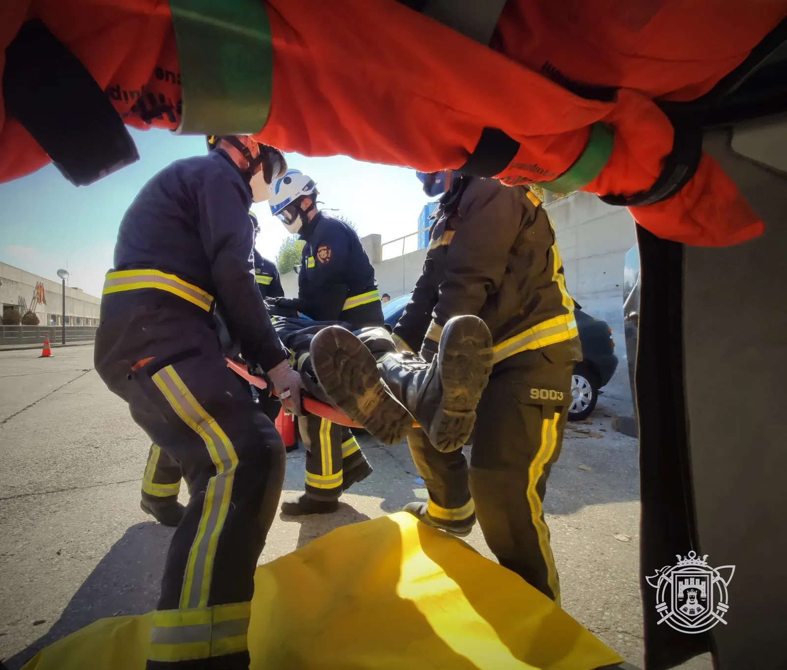 Un varón herido tras chocar un turismo y un autobús en Burgos