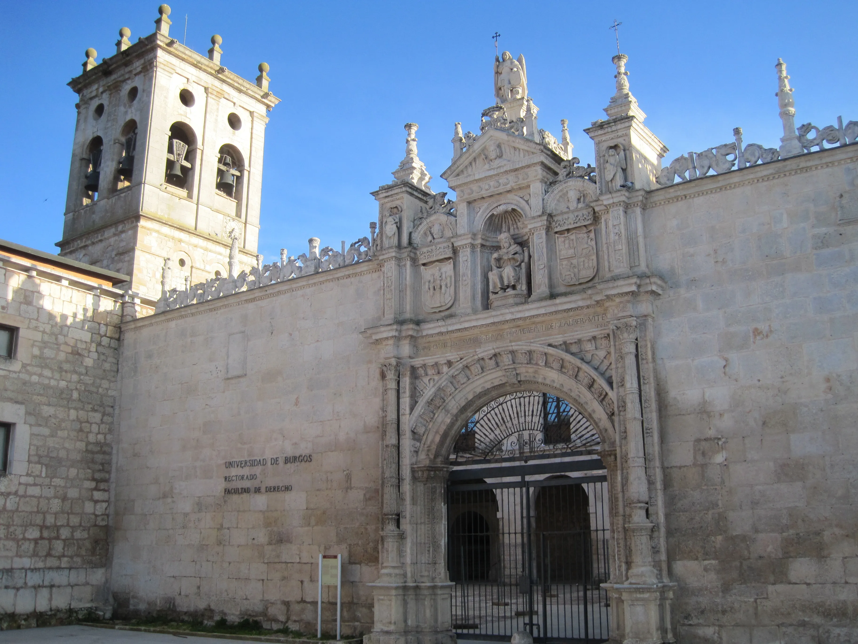 Egresados de la UBU entre los mejores del país