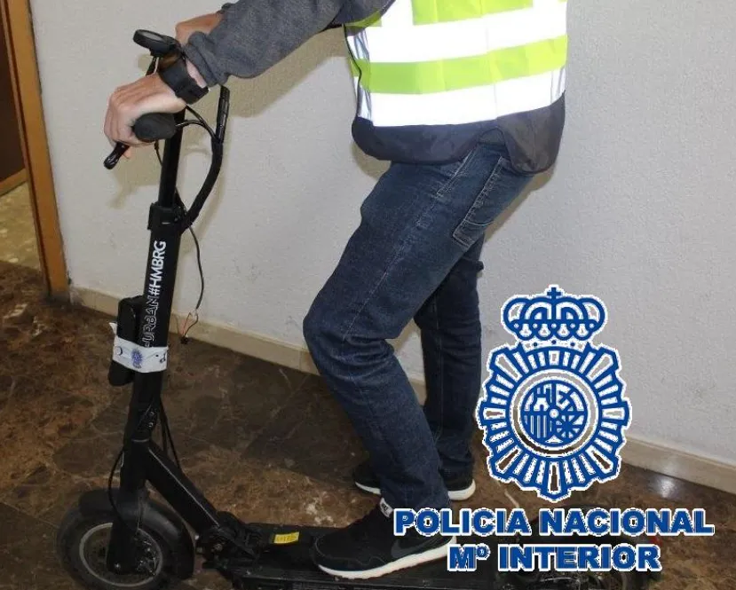 Detenido por la Policía Nacional por el hurto de tres patinetes eléctricos en el HUBU