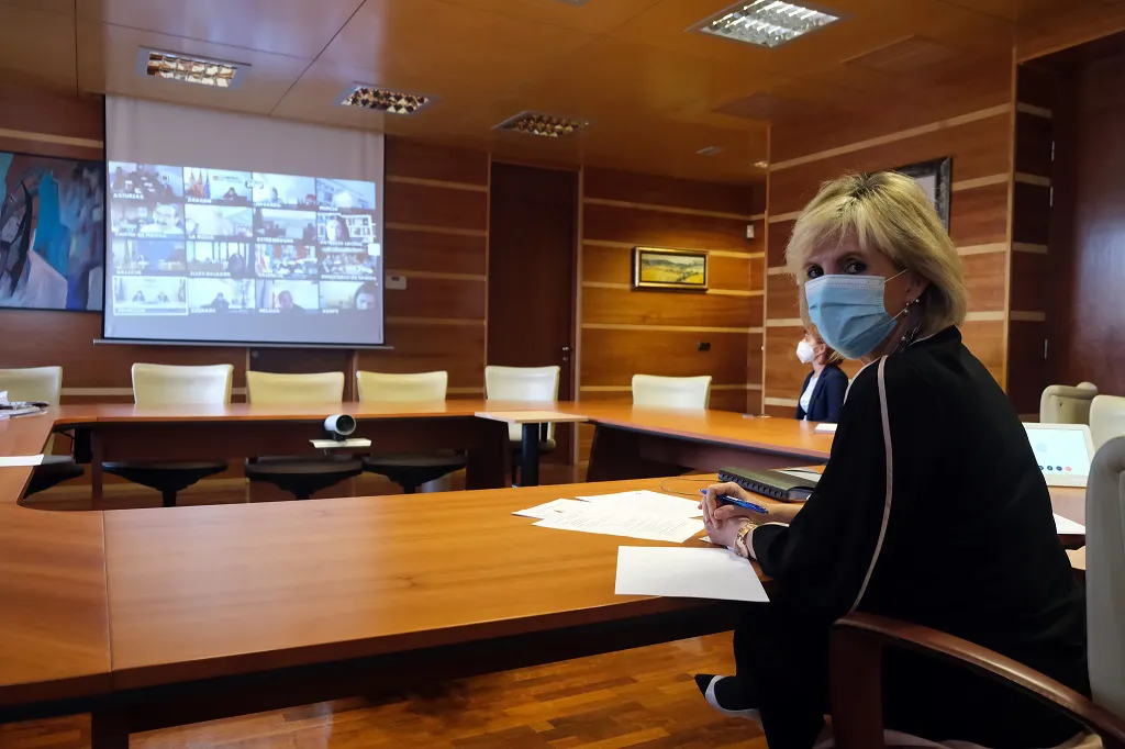 COVID-19 Burgos: Castilla y León critica la actitud de la ministra de Sanidad y rechaza el acuerdo para el control de las vacunas