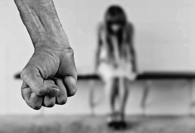 El perfil medio de las víctimas de violencia de género de 2019 es el de una mujer de 44 años que convive con su agresor