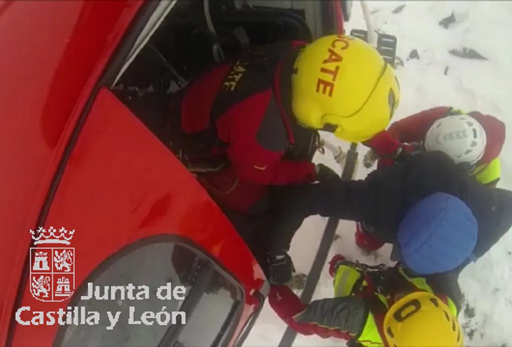 Rescatado un montañero que se encontraba herido tras una caída en el monte San Millán