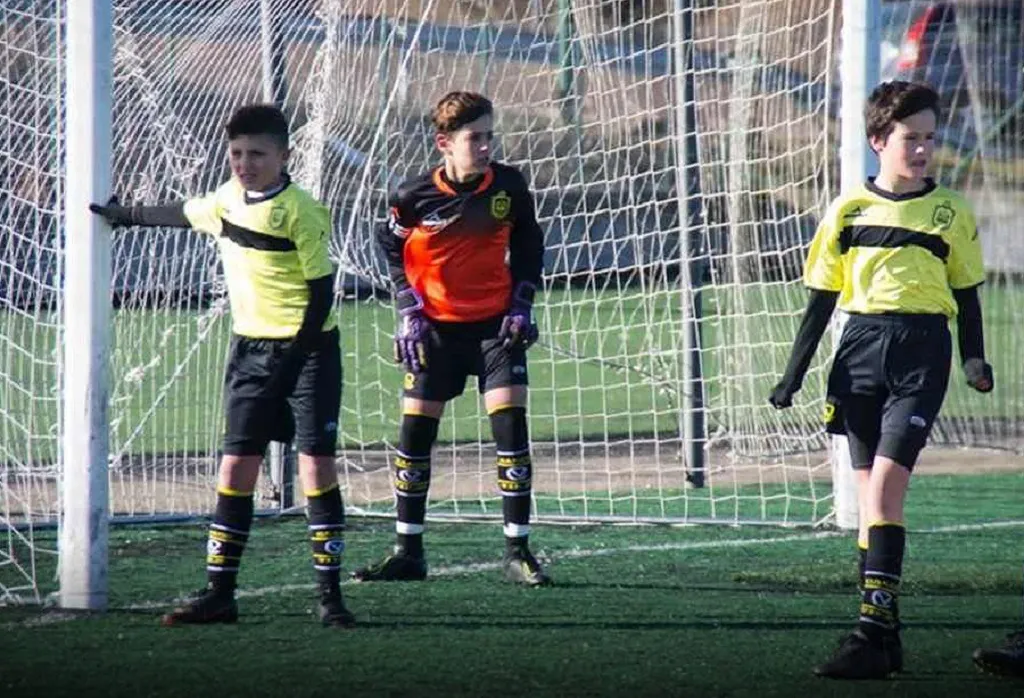 Miranda y todo el fútbol recuerda la figura del joven portero Yago Antón