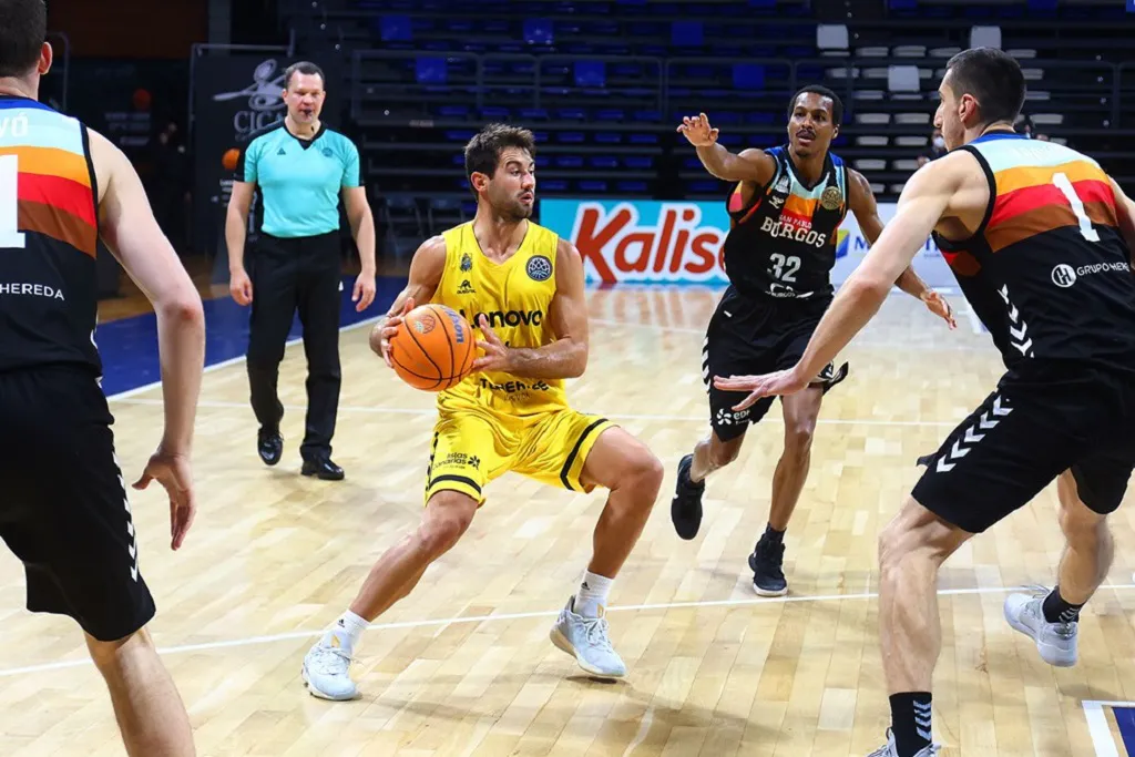 El San Pablo Burgos cae ante Tenerife en la BCL con una imagen decepcionante (89-60)
