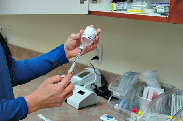 La pandemia ha reducido hasta un 70% las coberturas vacunales para la meningitis