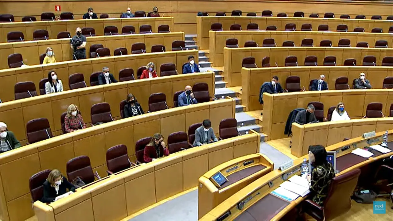 El PP critica que el PSOE apoye en el Senado establecer peajes en las autovías