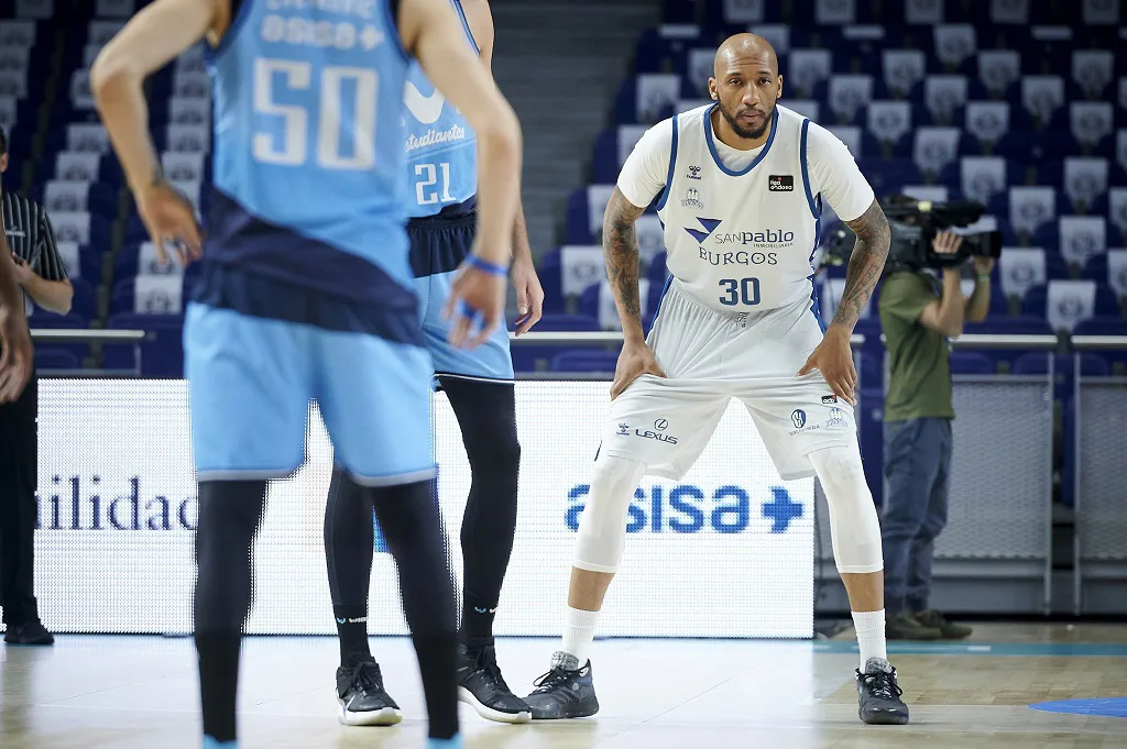 Ken Horton se operará en EE.UU.