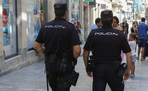 Identifican y detienen a dos miembros de una banda especializada en robos con fuerza