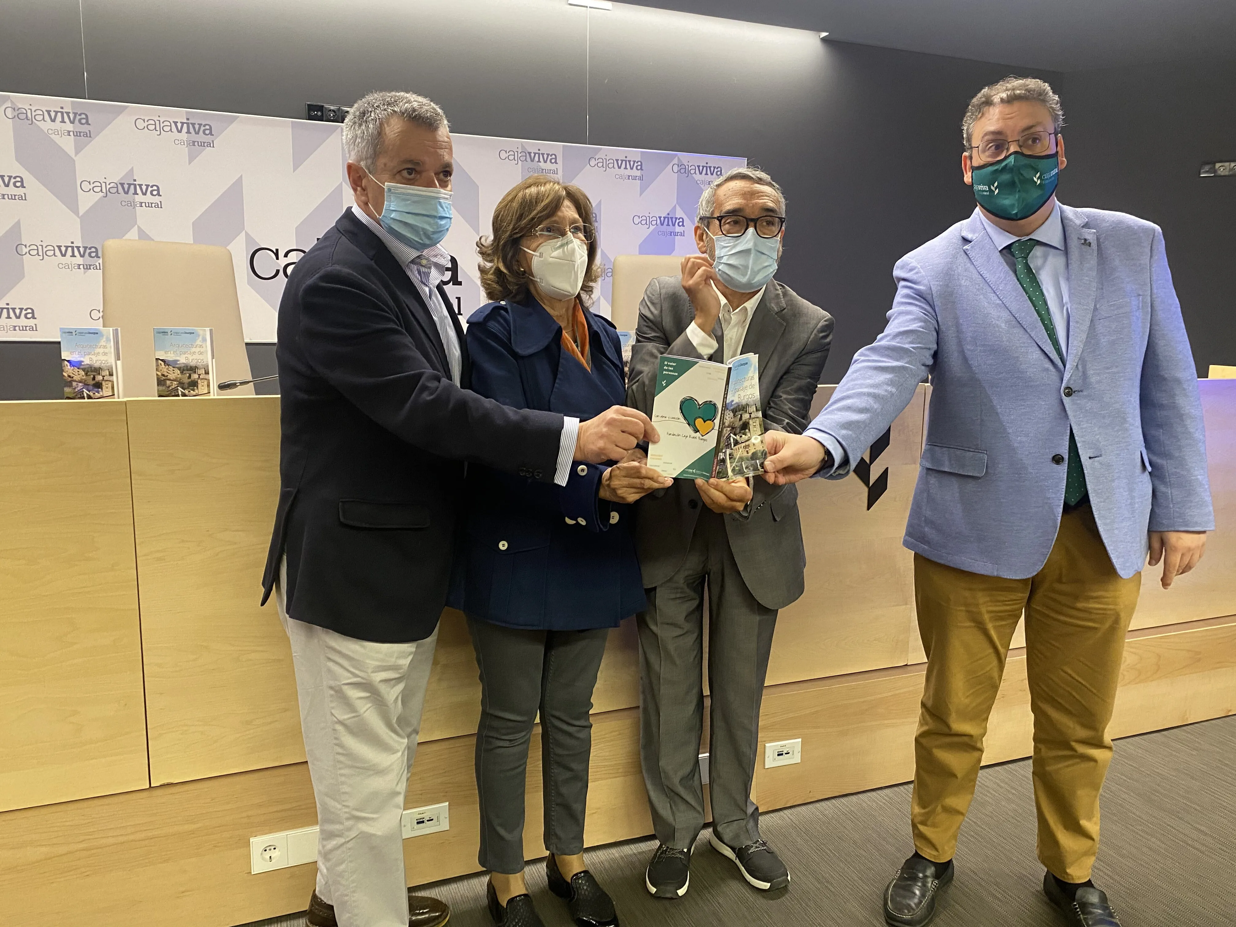 Cajaviva Caja Rural publica el libro Arquitecturas en el paisaje de Burgos