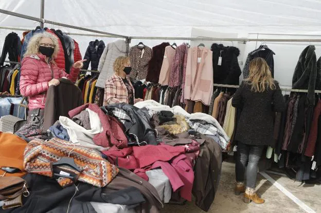 El PP urge una solución a la provisionalidad del mercadillo textil de la avenida Castilla y León