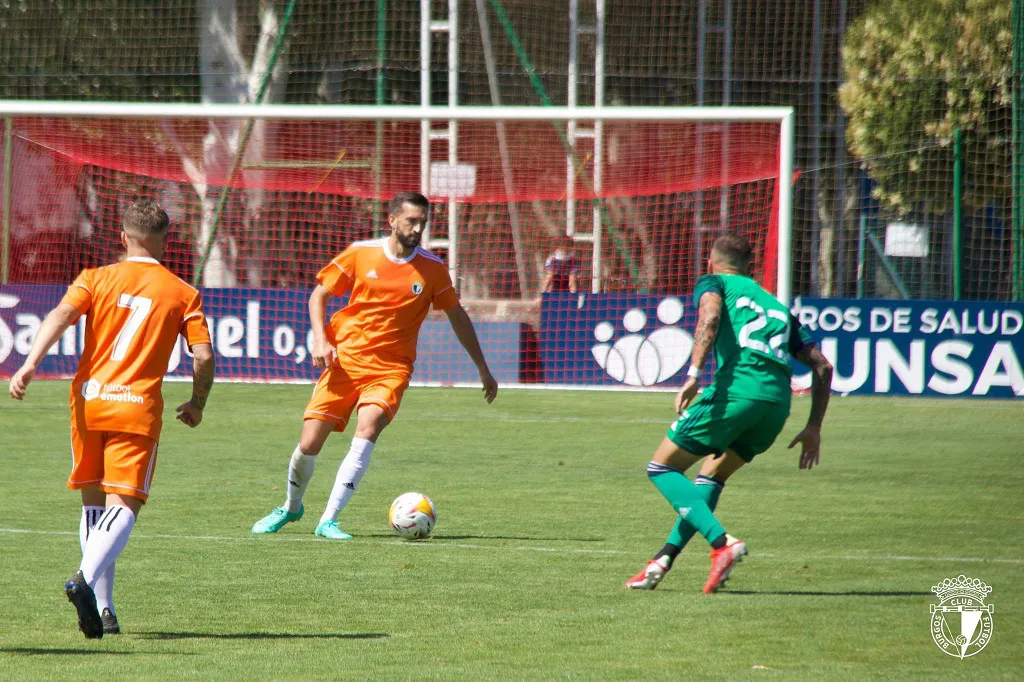El Burgos cae ante Osasuna en el tercer amistoso de pretemporada (2-0)