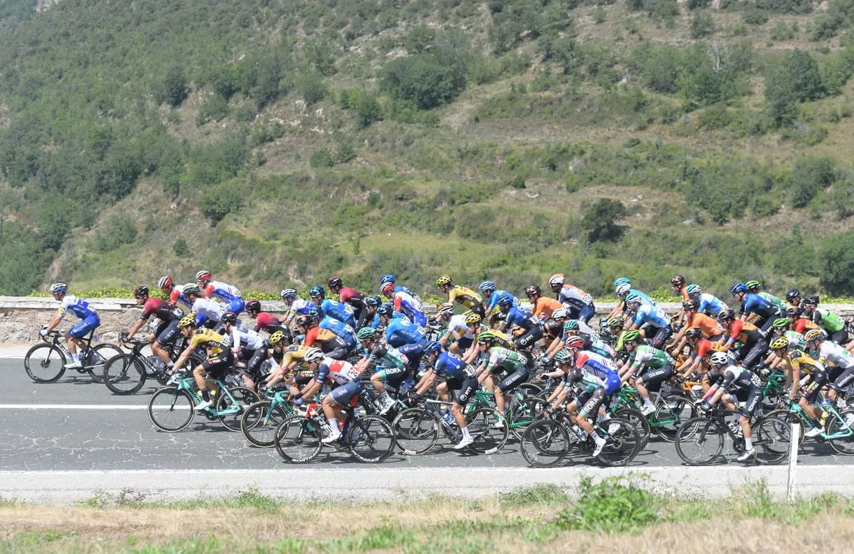 Hugh Carthy,Tercero en la Vuelta 2020, confirma su inscripción para la XLIII Vuelta a Burgos