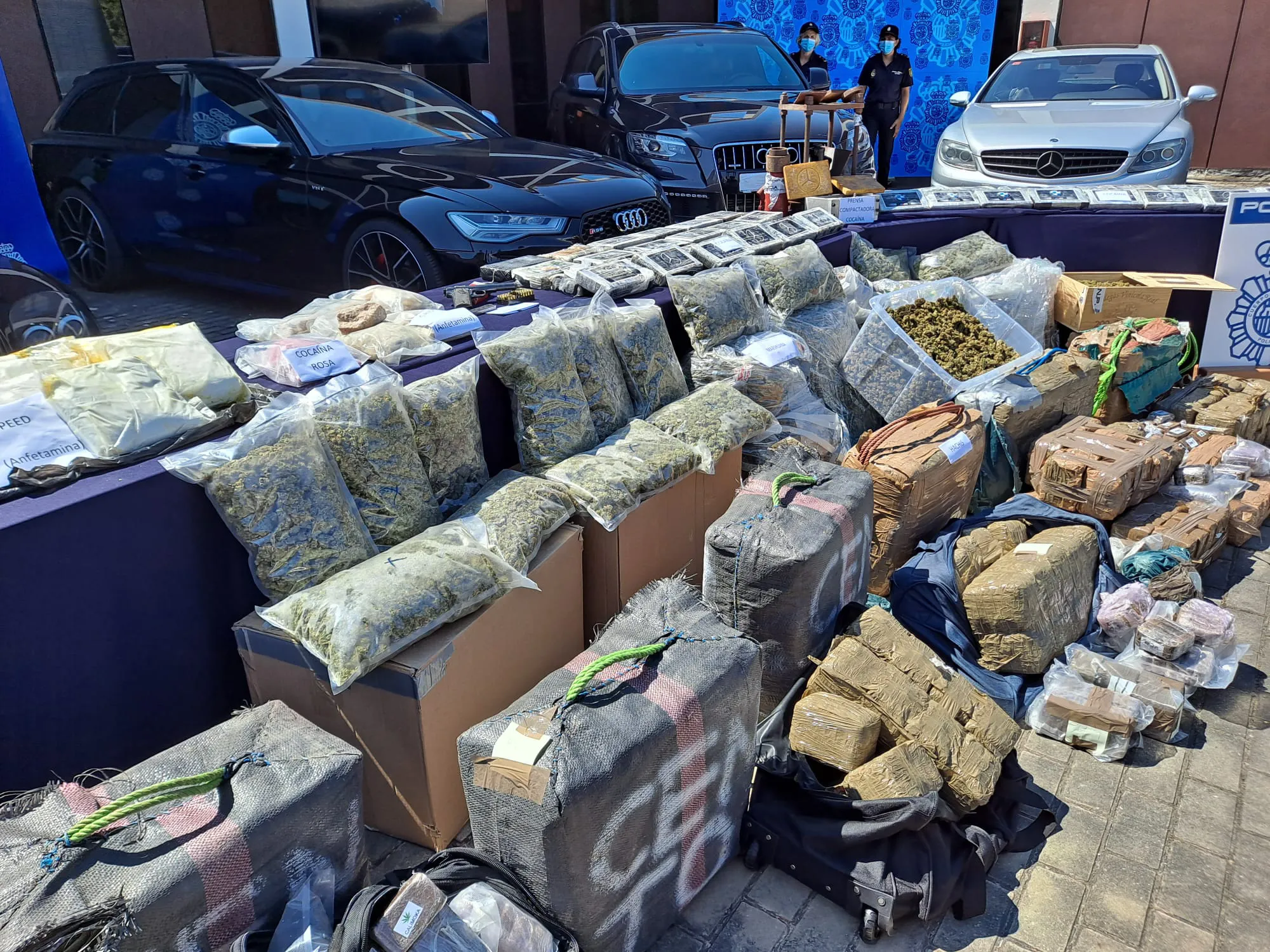 Desmantelada una sofisticada banda de venta de drogas que quería implantar en Burgos su sede de distribución