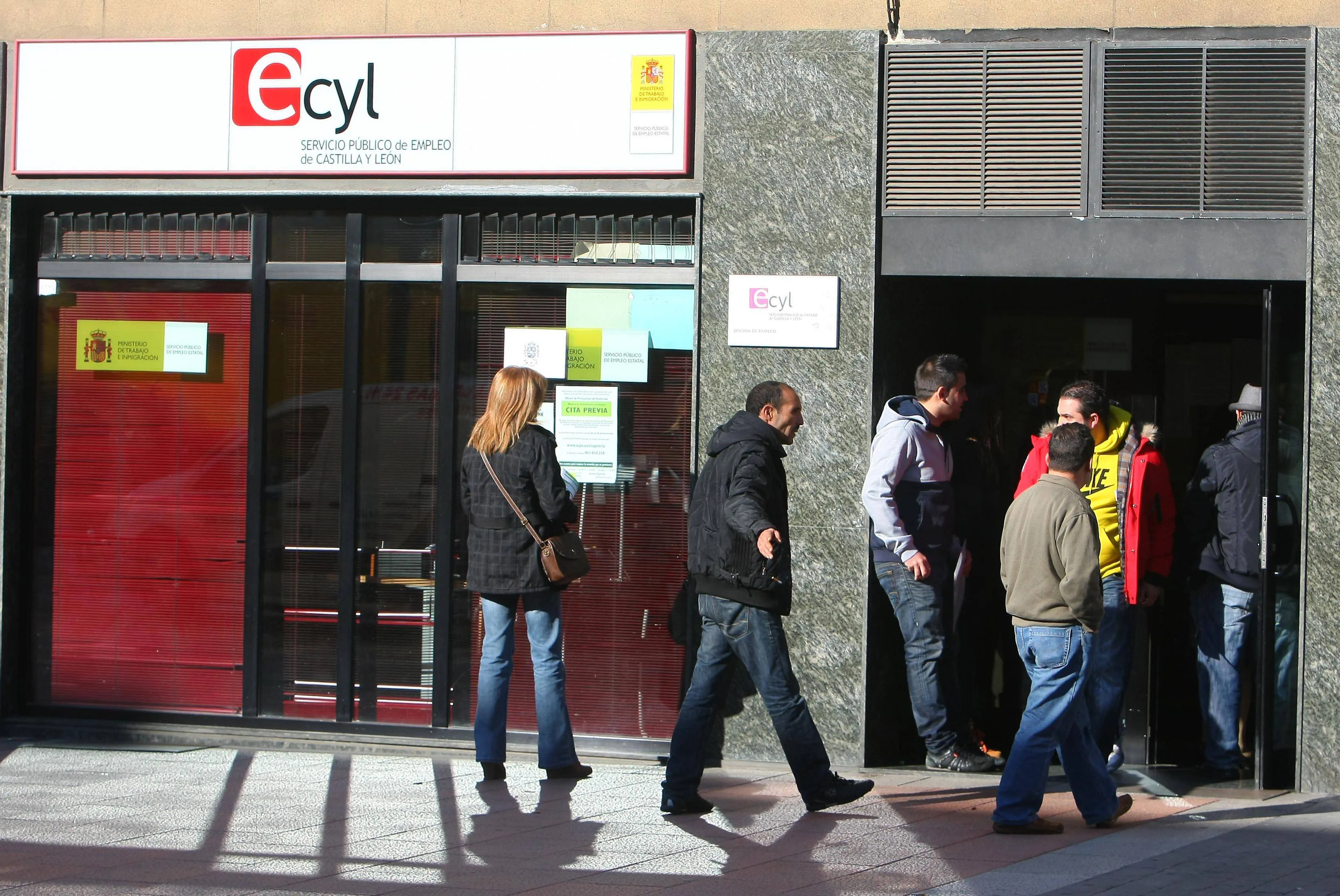 Economía y Empresa Burgos: El paro disminuye en Burgos durante el mes de julio en 530 personas