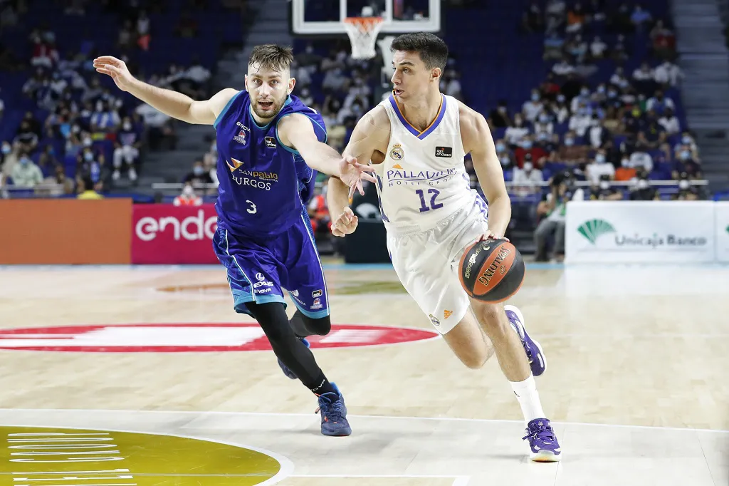 Baloncesto Burgos: El San Pablo Burgos cae con dignidad ante el Real Madrid (70-63)