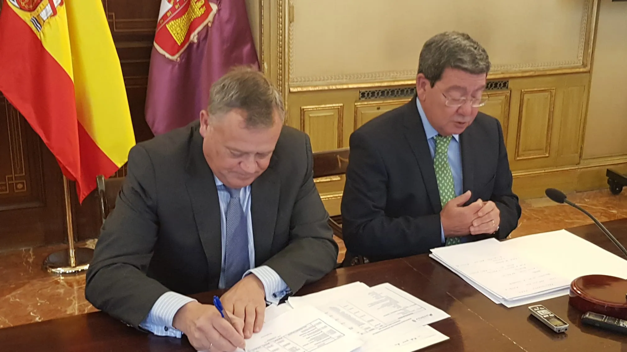 El biparito provincial carga contra la ministra Maroto