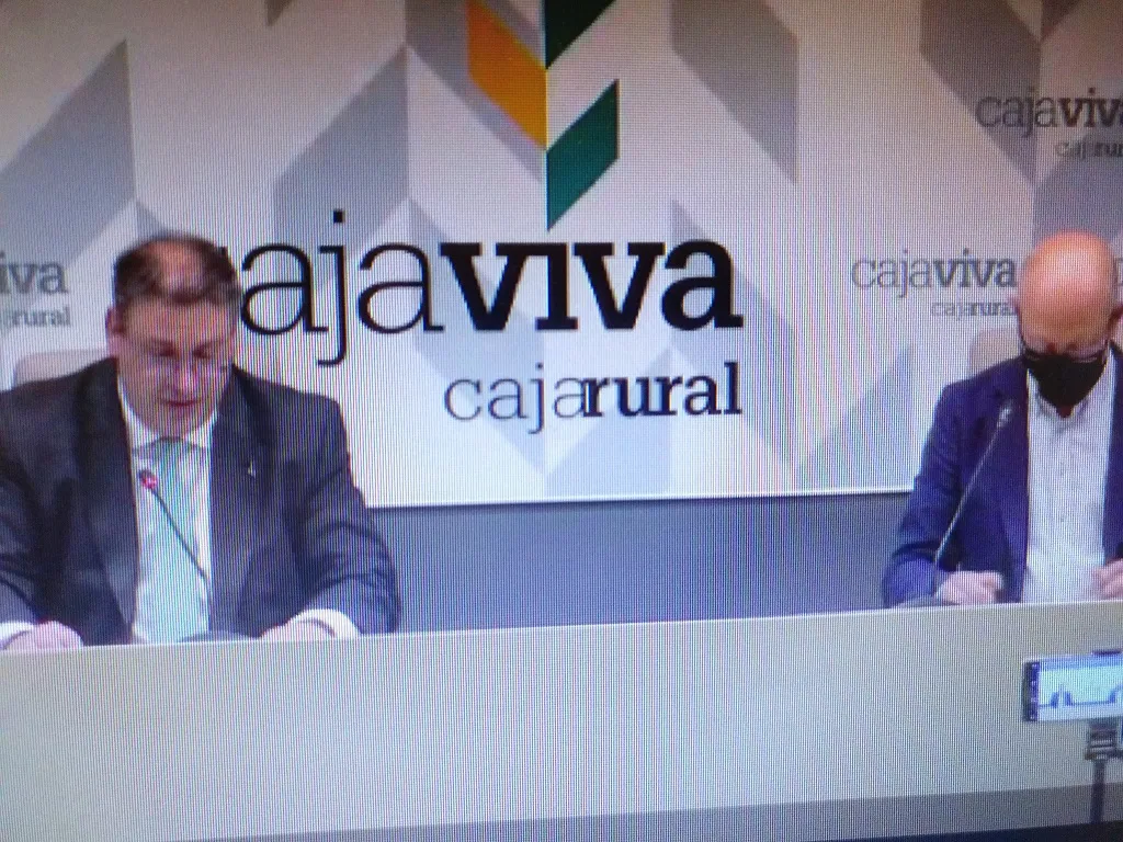 La Fundación Caja Rural Burgos y el Aparejadores Rugby Club renuevan su convenio