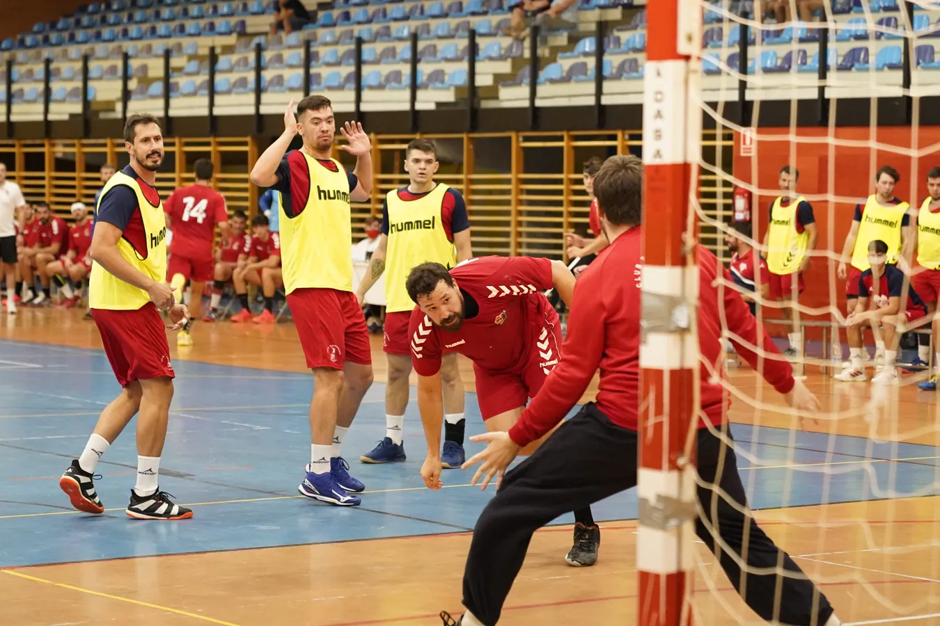 El UBU San Pablo se estrena en la Copa ante el Handbol Esplugues