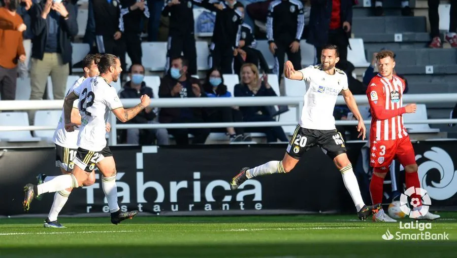 Fútbol Burgos: El Burgos mejora su imagen pero no logra superar al Lugo (1-1)