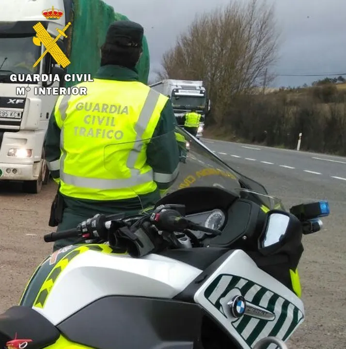 Investigado un conductor por conducción temeraria al huir de un dispositivo policial