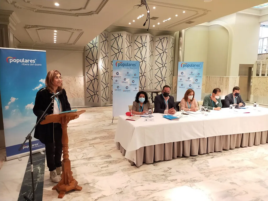 Raquel González, elegida nueva presidenta del PP de Aranda - Ribera