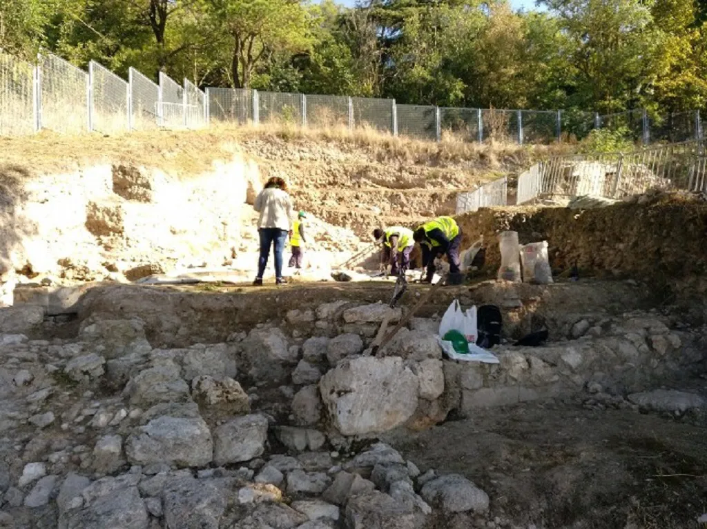Se desvelan nuevos episodios de la excavación de la Iglesia de San Román