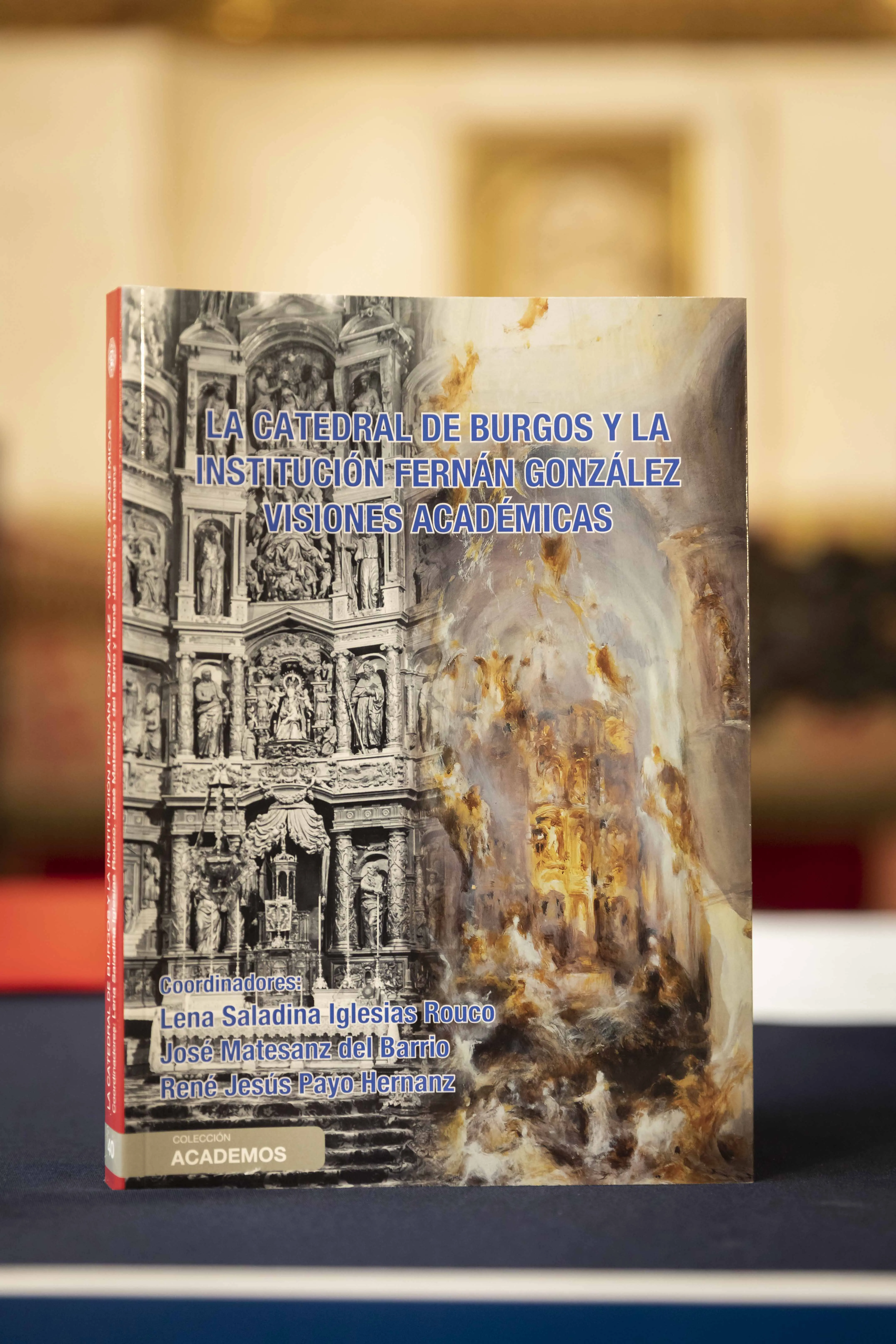 La Institución Fernán González recoge en un libro su contribución durante 75 años al conocimiento de la Catedral de Burgos