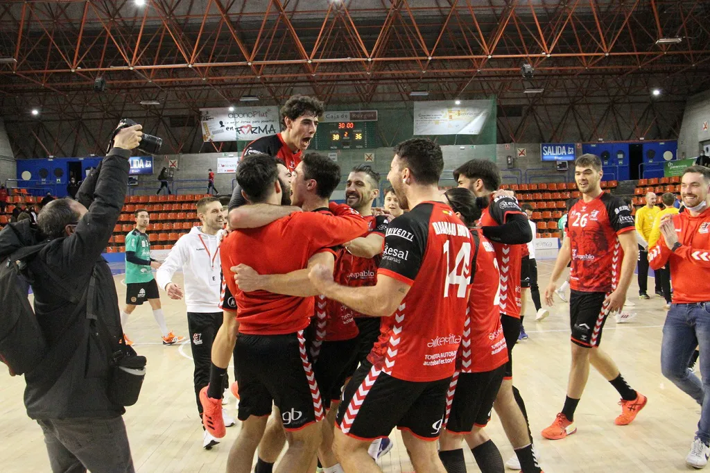 El UBU San Pablo pasa de ronda en la Copa tras doblegar a lo grande a Cuenca de Asobal (38-36)