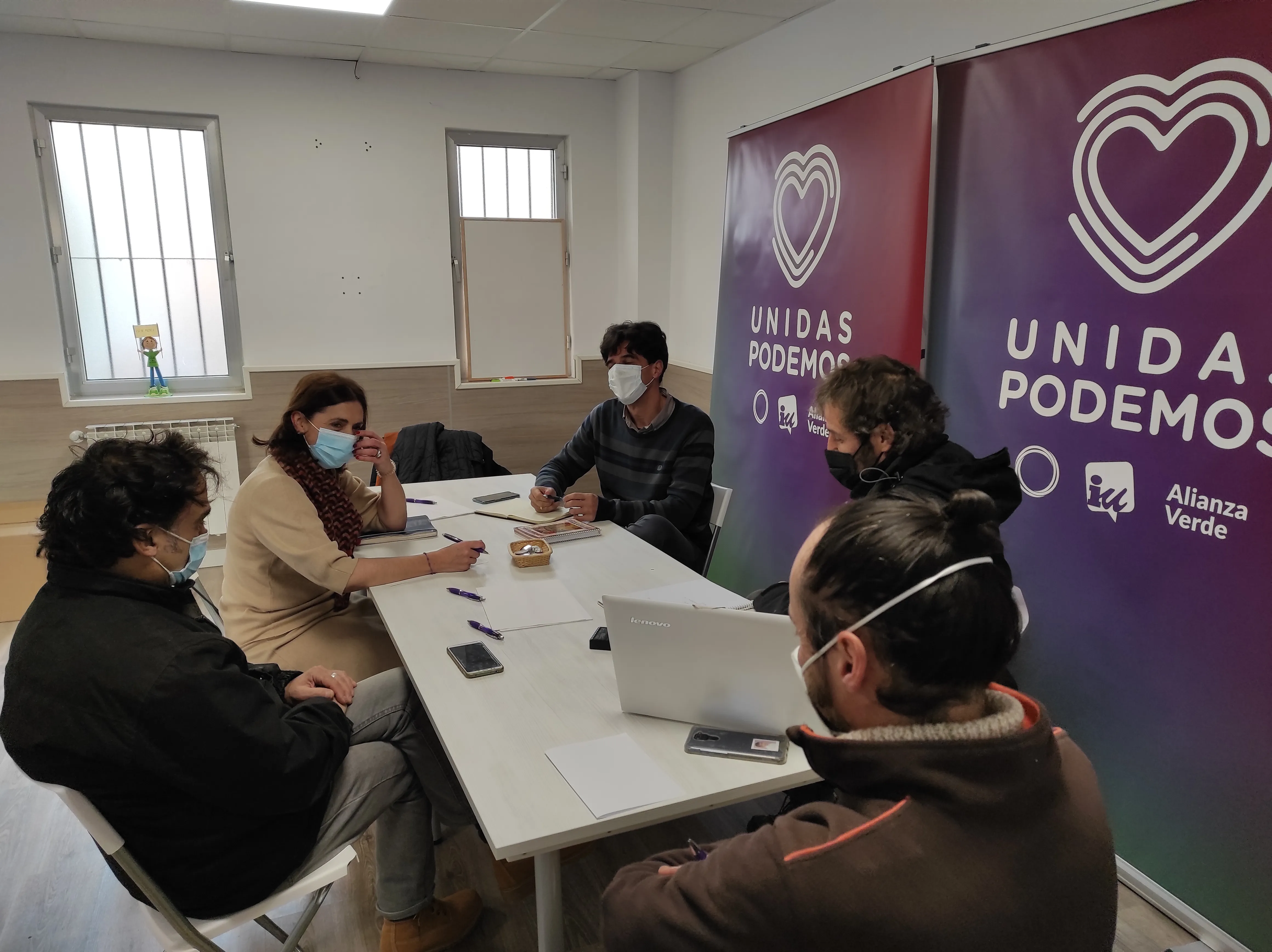 La coalición de Unidas Podemos-Izquierda Unida se reúne con Ecologistas en Acción para conocer las afecciones de los polígonos energéticos en el medio rural