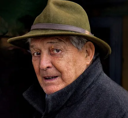 Ignacio del Río contará con unos jardines en su honor y se erigirá un monolito en su nombre