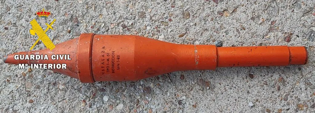 Destruida una granada para fusil hallada en el Valle de Losa