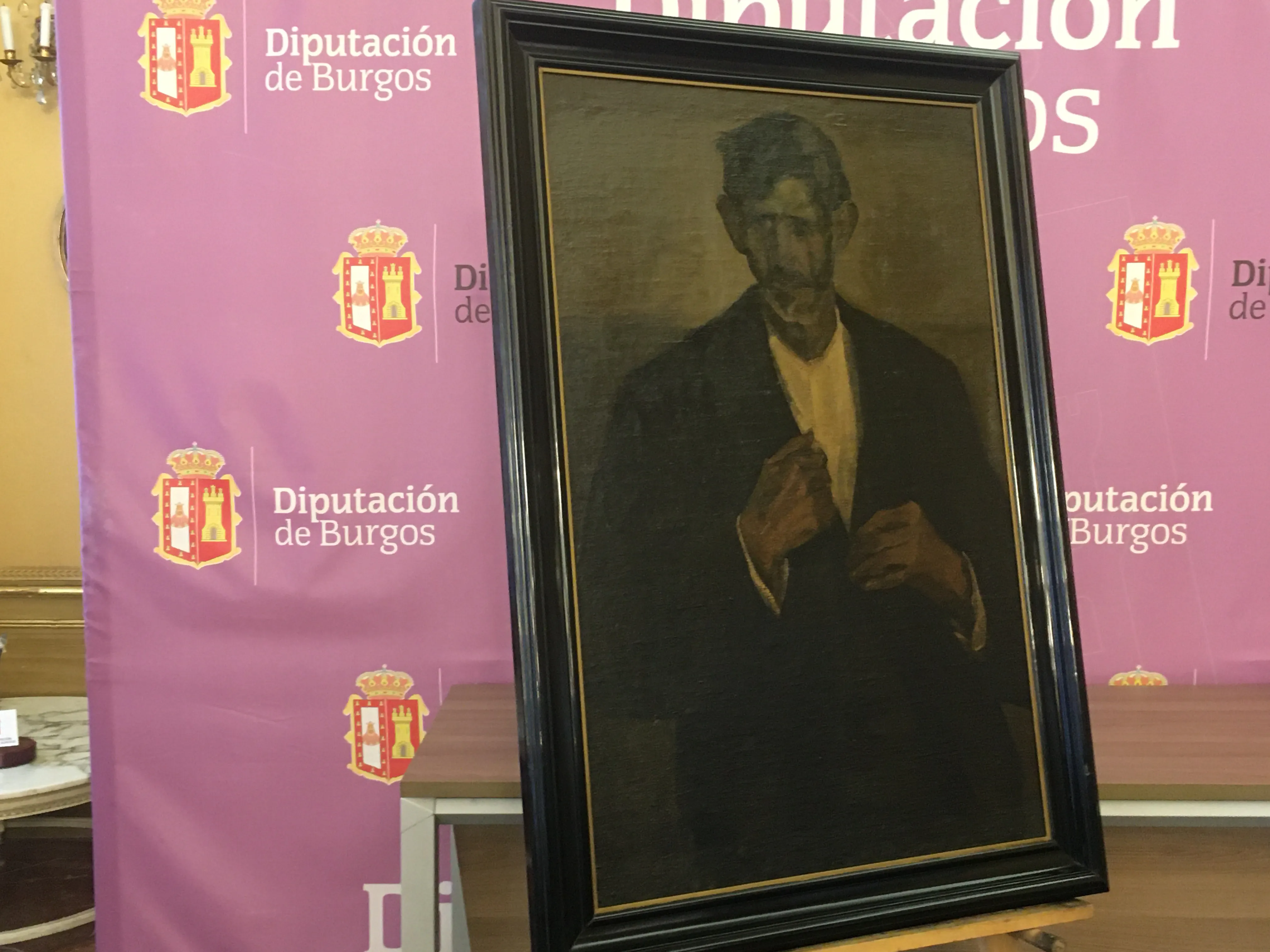 El cuadro Campesino castellano de Modesto Ciruelos ya cuelga en la Diputación de Burgos