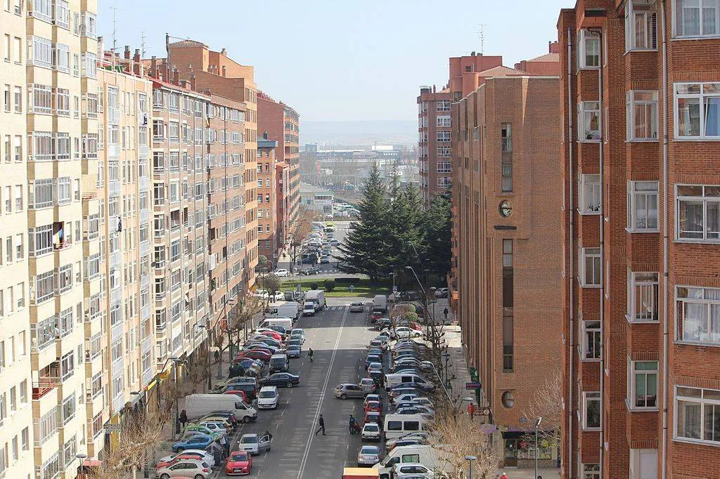 El PSOE mantendrá los contratos a dedo en todas las fiestas de barrio, según el PP