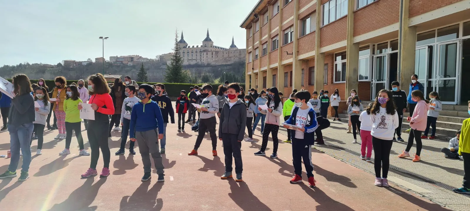 COVID-19 Burgos: El PP se escuda en las elecciones para no responder sobre la falta de comunicación a los colegios por la retirada de las mascarillas en los recreos