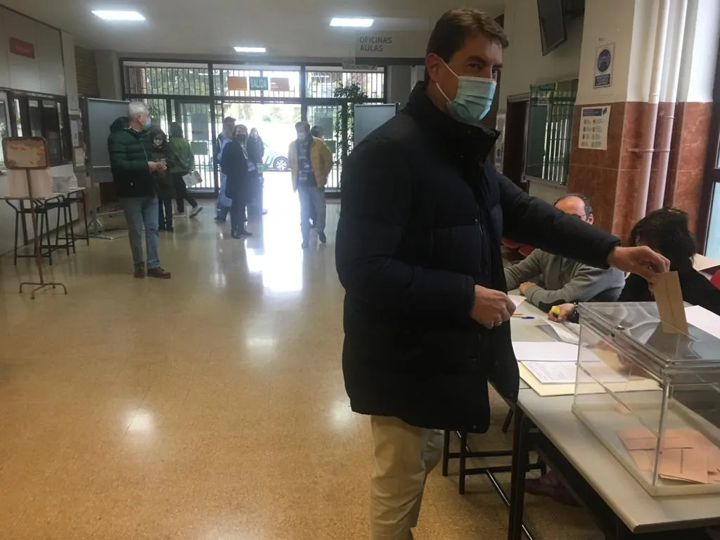 Ibáñez hace un llamamiento a la movilización para llenar las urnas de votos