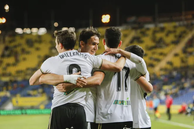 Fútbol Burgos: 0-2 Zarpazo del Burgos en Las Palmas