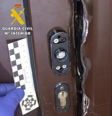 La Guardia Civil detiene a una persona por el robo en un establecimiento hostelero