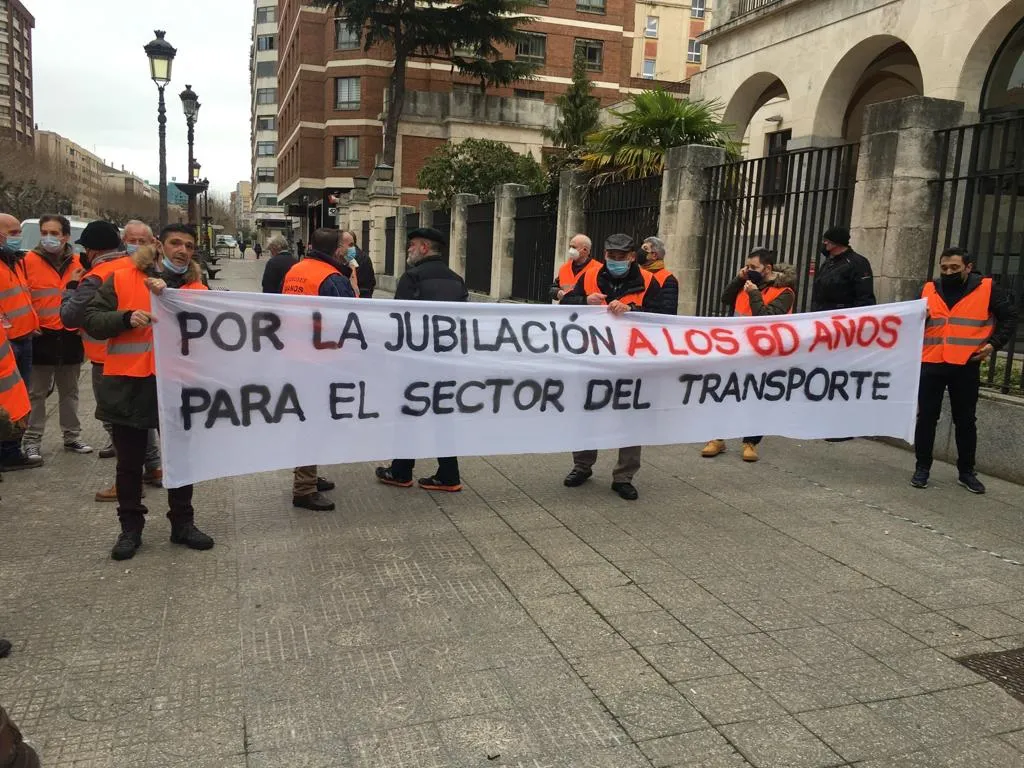 El transporte pide jubilarse a los 60 años