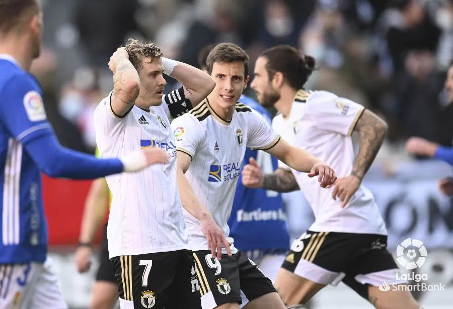 Fútbol Burgos: Frenazo del Burgos CF en casa ante el Real Oviedo (0-1)