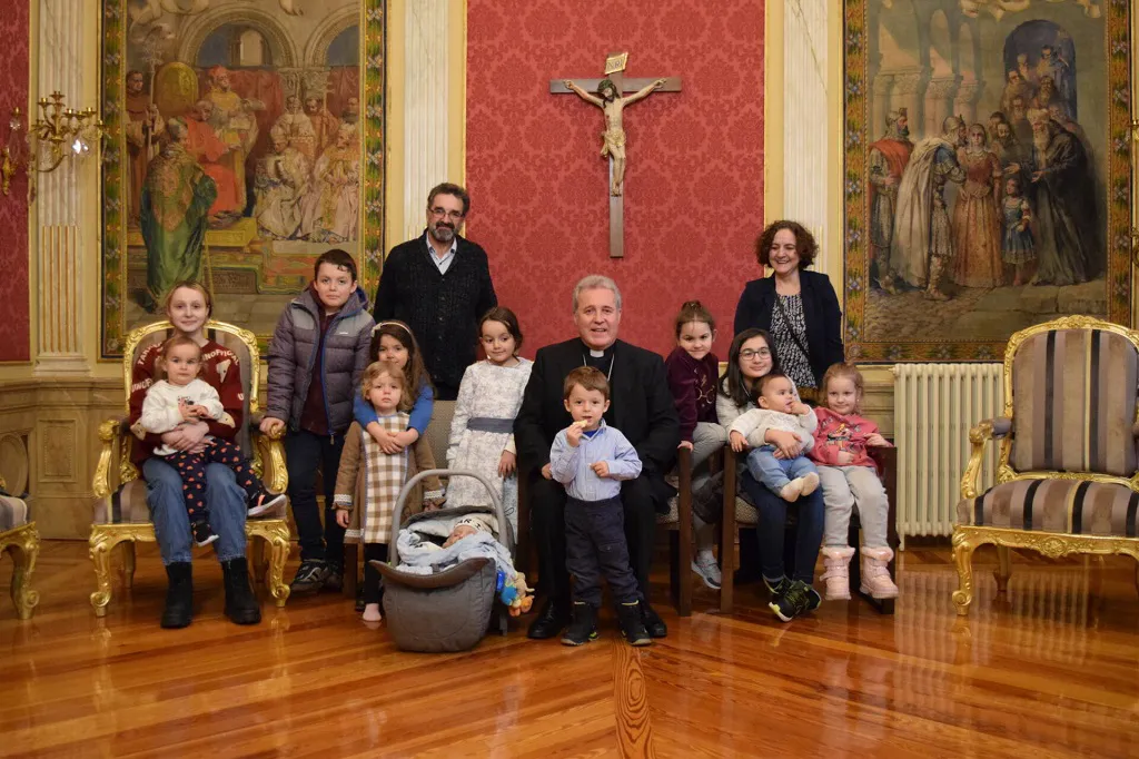 Tres furgonetas para huir de Ucrania: «Somos espectadores de los milagros que Dios hace con nosotros»