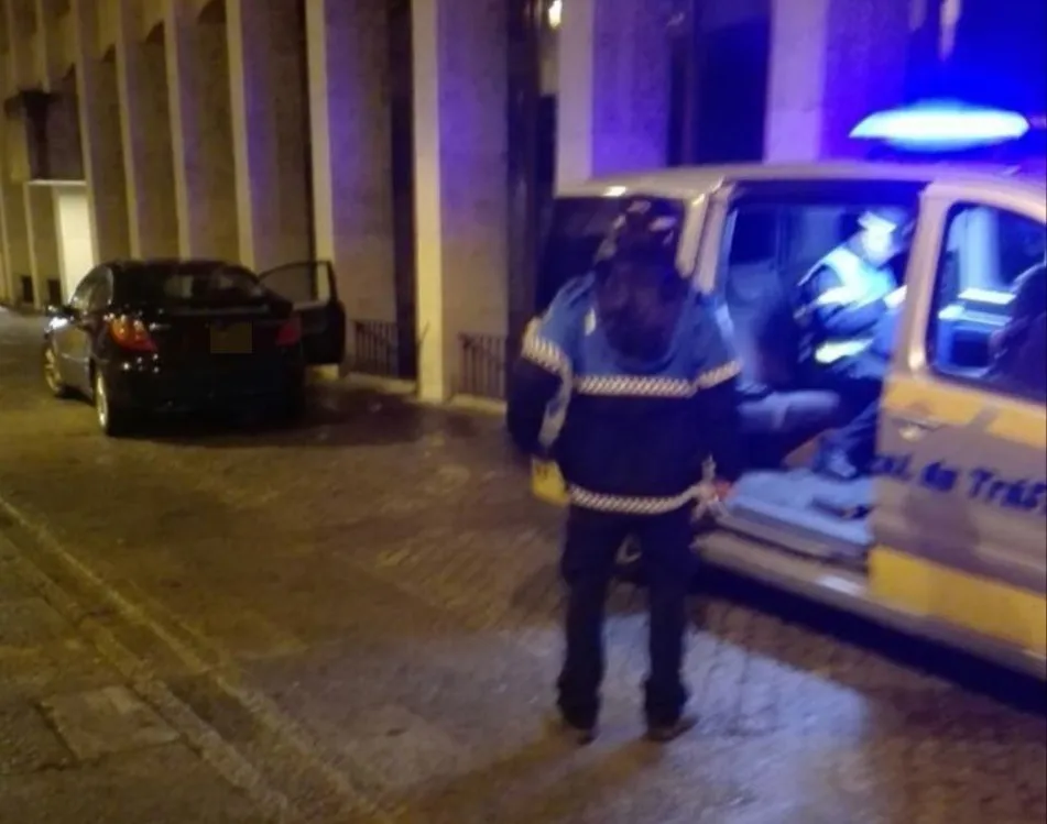 Descubren a dos conductores que superaban el doble de la tasa permitida de alcohol