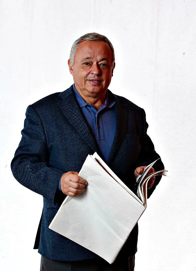 Vox propone a Gonzalo Santonja para la Consejería de Cultura