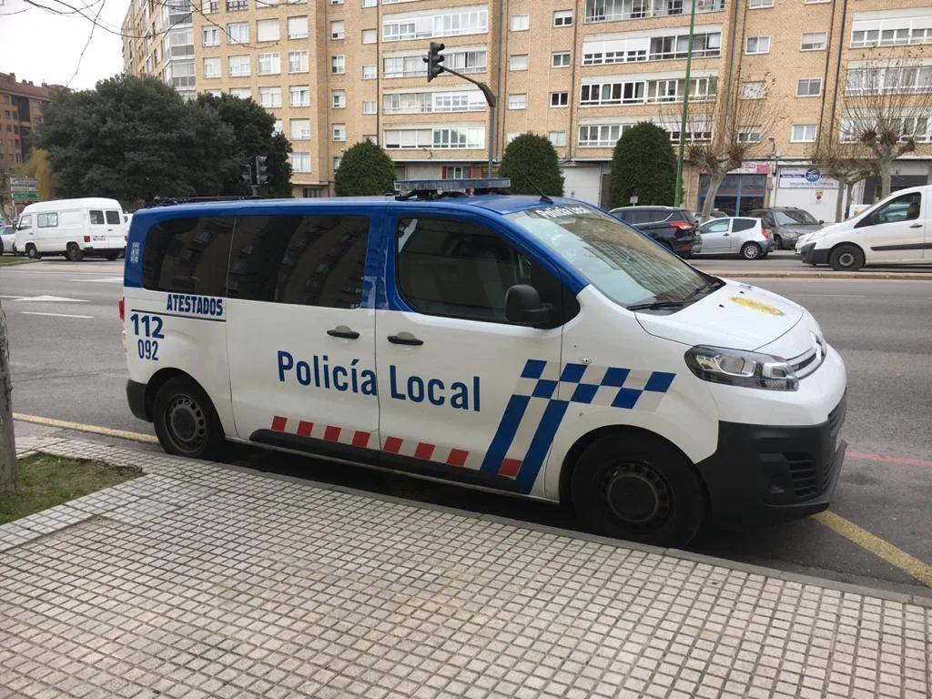 Un menor de 13 años se presenta en el colegio con una pistola simulada