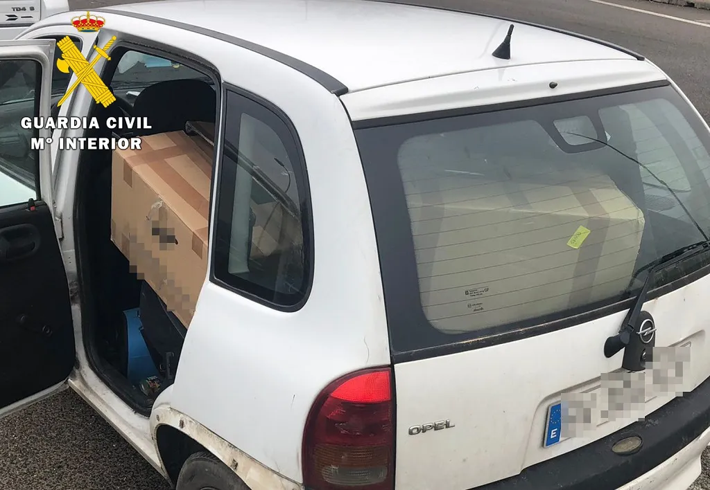 La Guardia Civil se incauta de 257 plantas de marihuana en un vehículo que circulaba por la AP-I