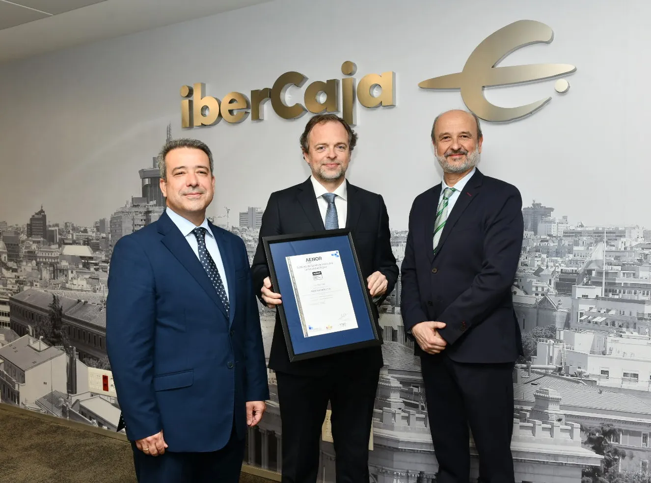 Economía y Empresa Burgos: AENOR certifica la capacidad de continuidad de negocio de IBERCAJA