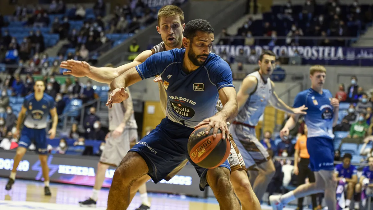 El San Pablo Burgos busca agarrarse a la permanencia ante Obradoiro