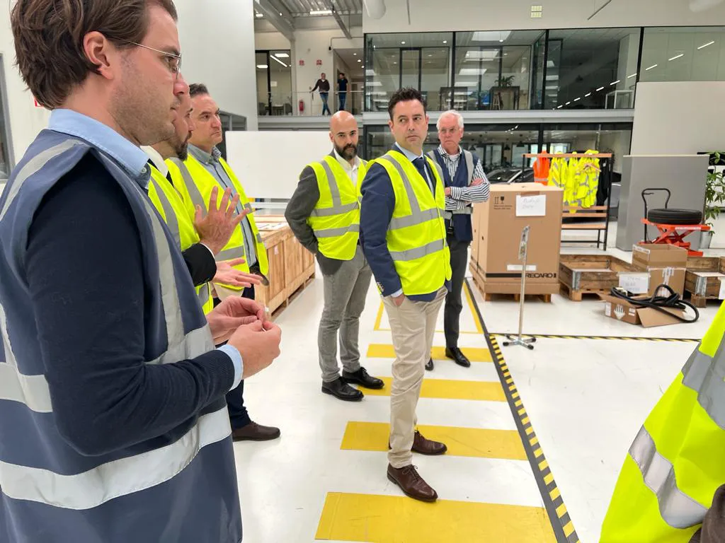 La empresa LigthYear, fabricante holandés de vehículos eléctricos, visitará Burgos en junio como posible ubicación para la fabricación de su nuevo modelo